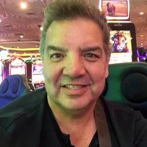 Meet your Posher, Gil